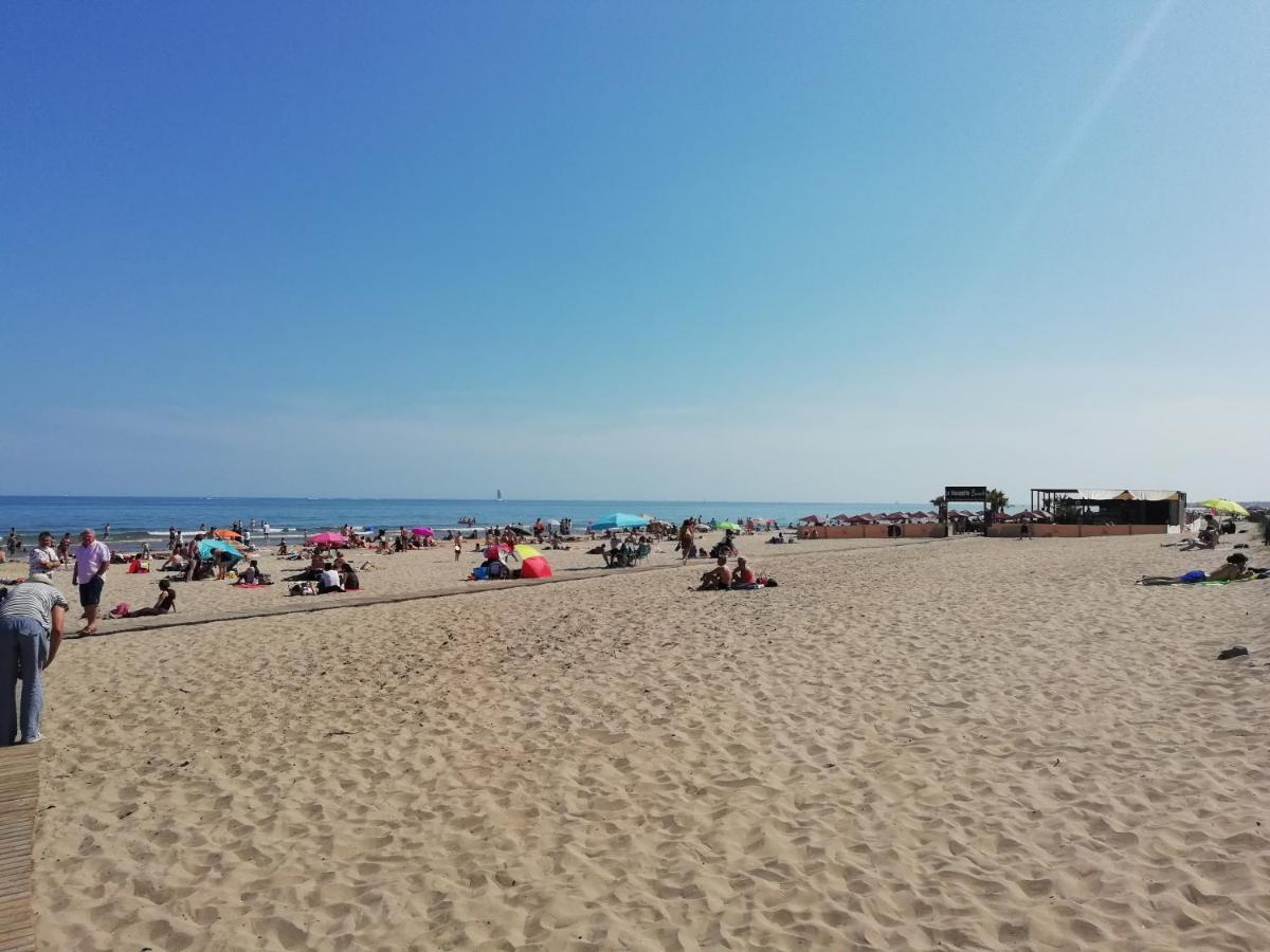 Les Jasmins Bed & Breakfast Marseillan  Luaran gambar