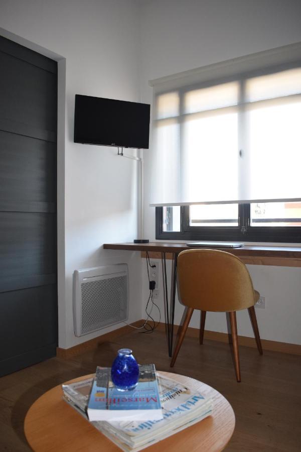 Les Jasmins Bed & Breakfast Marseillan  Luaran gambar